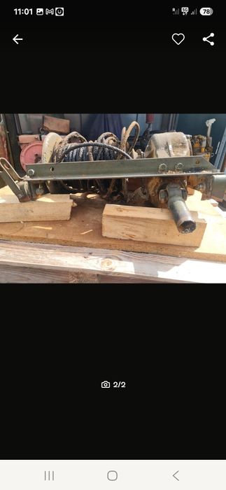 Vând troliu forestier mecanic