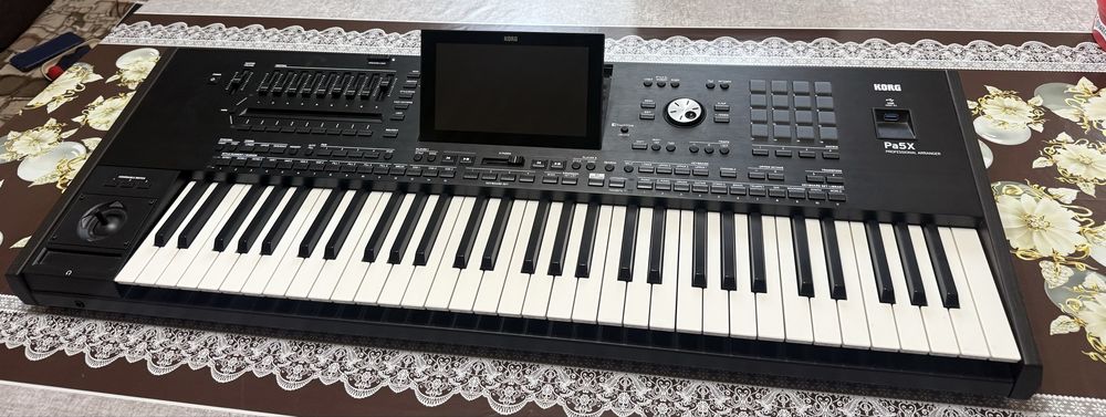 Korg Pa5x international 61 clape