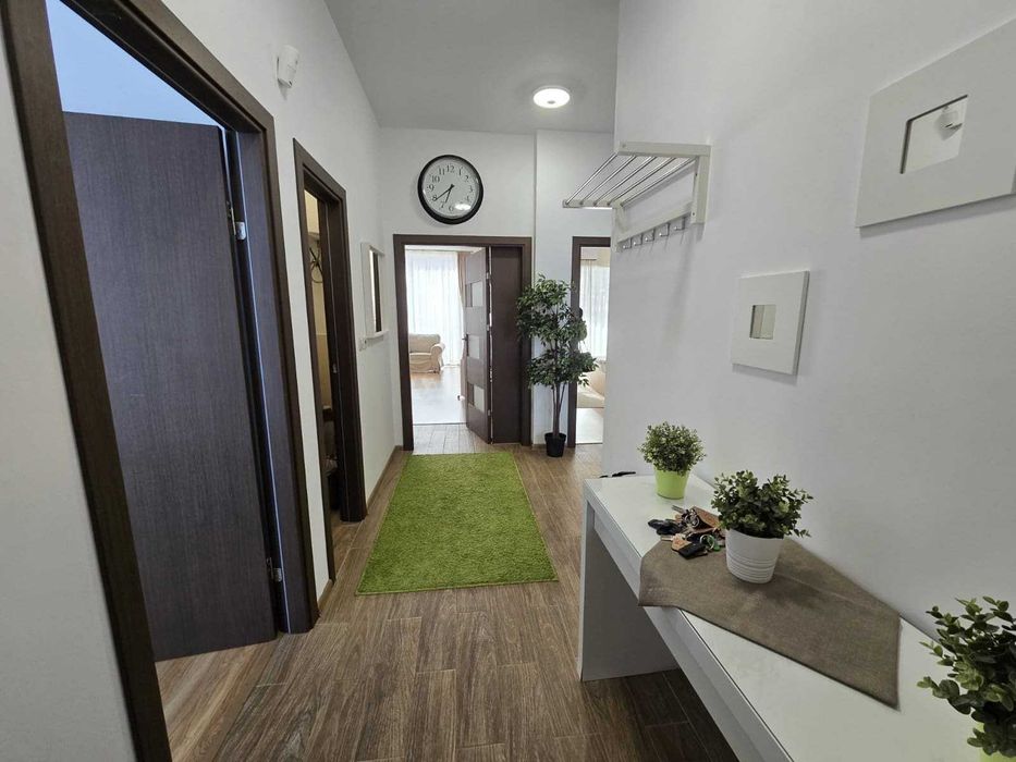 Еднофамилна къща в затворен комплекс до Пирин голф, район Разлог