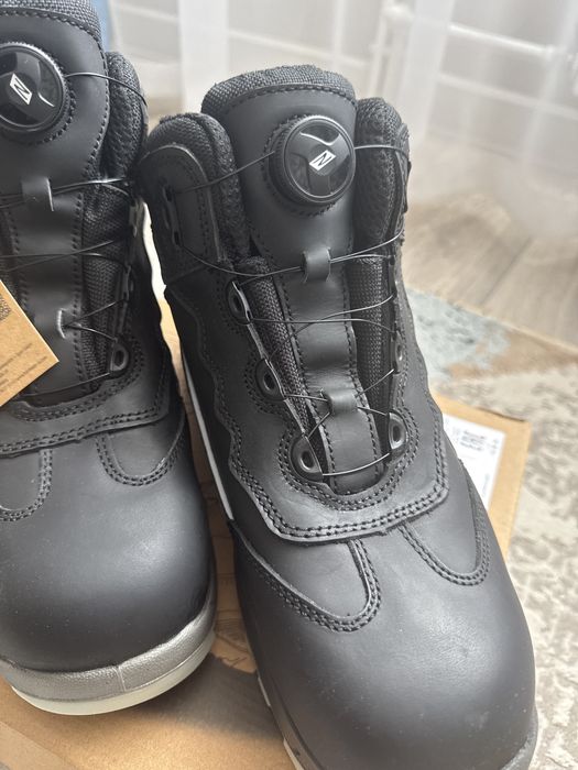 Новый. размер41. Качество отличное