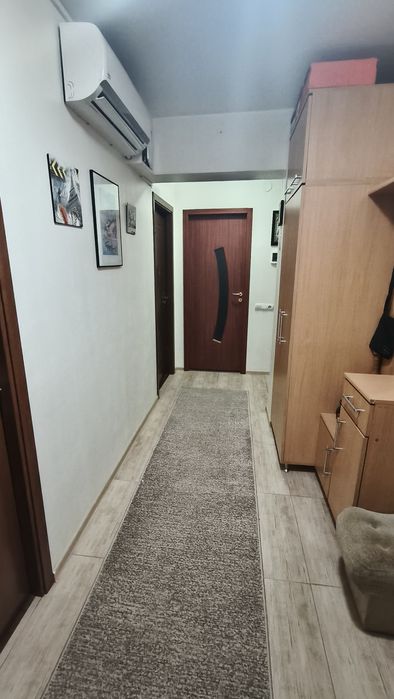 Apartament de închiriat.