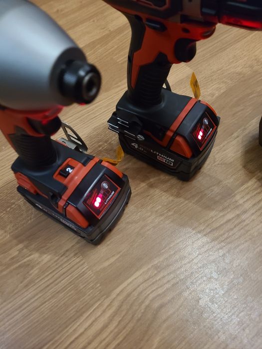 Milwaukee Set Autofiletante :  Percutie si Impact  + Flex(polidisc)