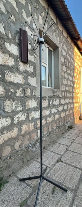 Мтоящие вешалки сатылады