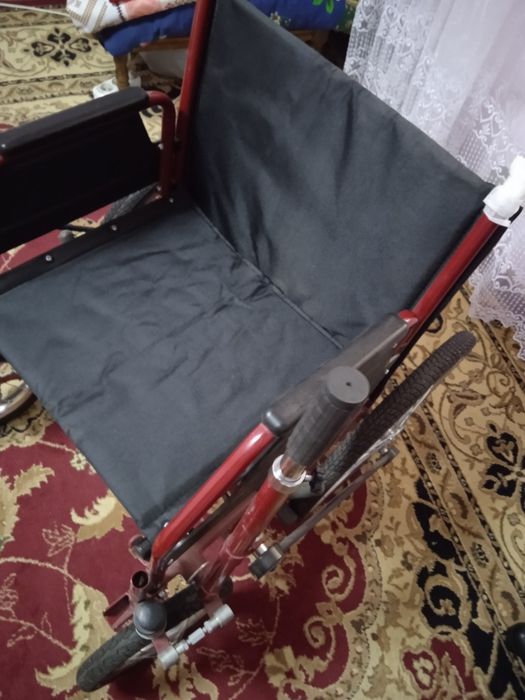 Коляска для инвалидов