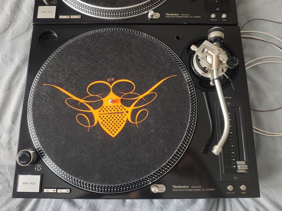 Technics SL1210 M5G