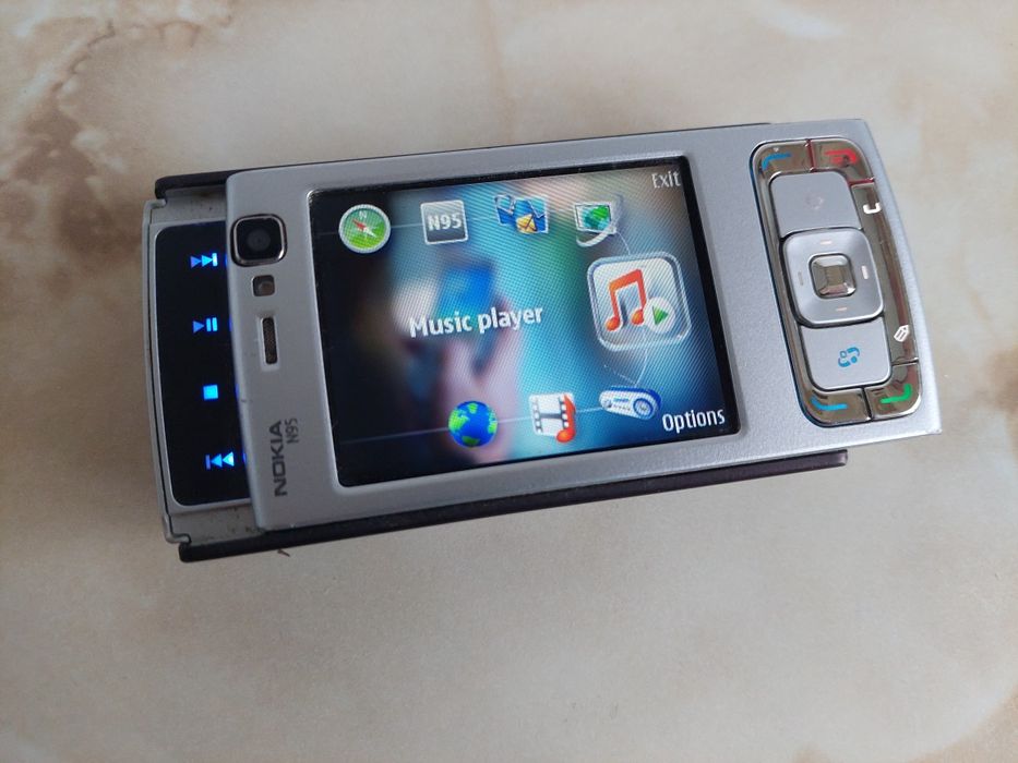 Vând Nokia N95 Classic în stare bună și perfect funcțional /poze reale