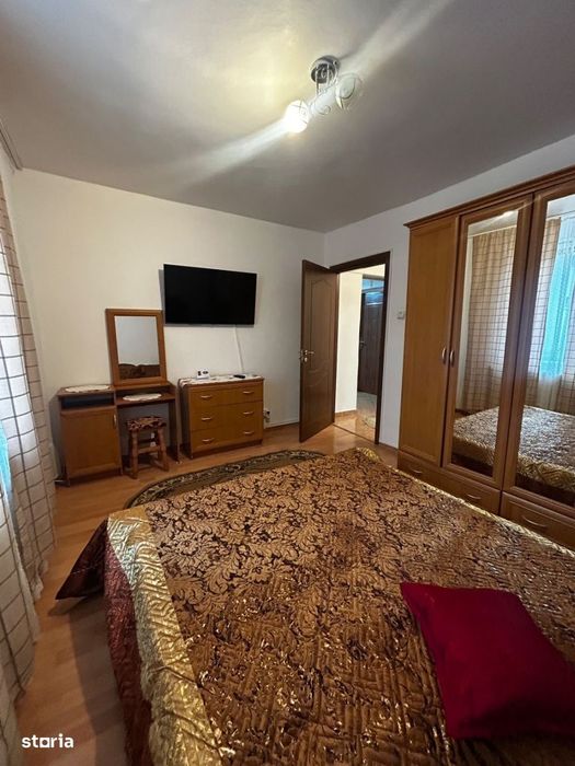 Apartament 2 camere decomandate, 9 Mai