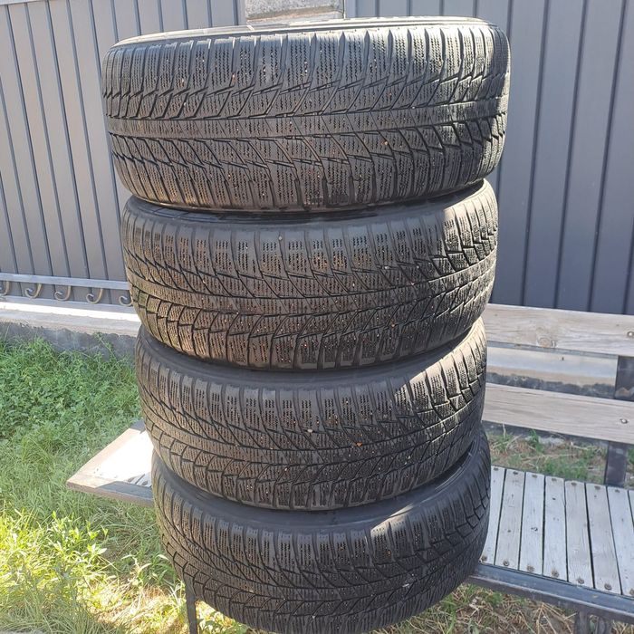 Продам комплект шин