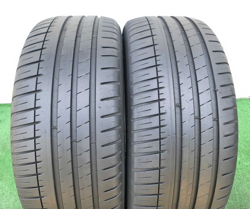 2бр. 235/45/19 MICHELIN Pilot Sport 3- летни