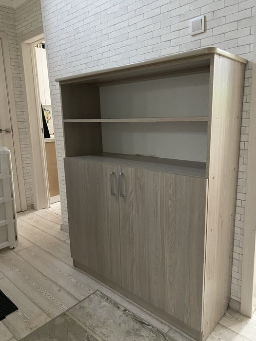 продается шкафчик 140х110