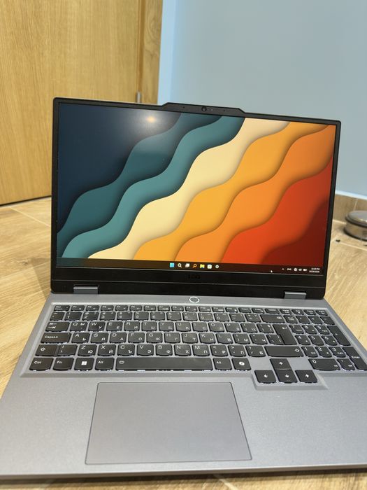 Геймърски лаптоп Lenovo LOQ 15ARP9 | RTX 4060 8GB | Ryzen 7 7435HS | 32GB DDR5 | 1TB SSD | Гаранция Ardes