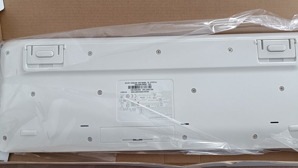 Продам клавиатуру