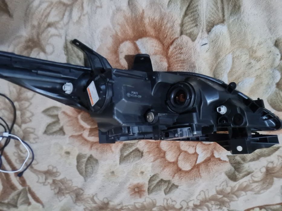 Фара на хонда Elusion