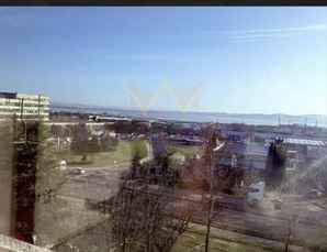 Тристаен в Бургас, Славейков