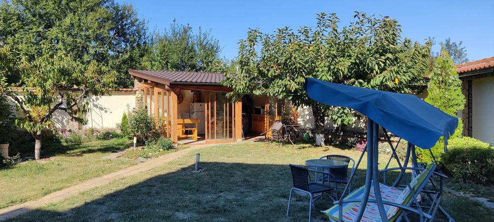 Продава се Къща в София, Горубляне - 439 кв.м за 1975 €/кв.м - Снимка #3