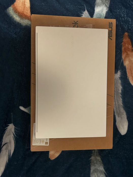 Asus vivobook 15 M513U