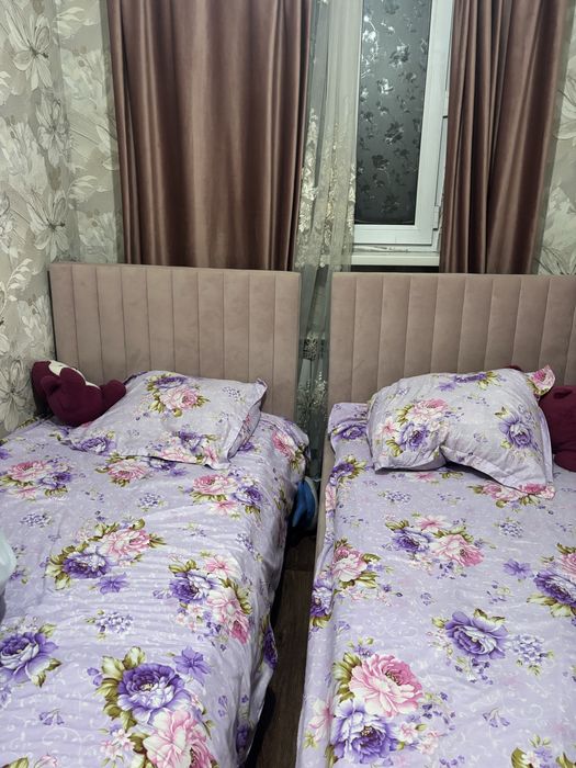 Продаю 2 кровати (90x200 см)