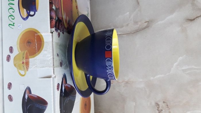 Продается чайный сервиз на 6 персон