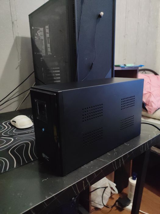 Источник бесперебойного питания SVC V-1200-L-LCD