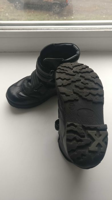 27 размер детские кожанные ботинки Elegami