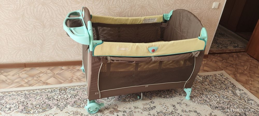 Манеж для малыша складной