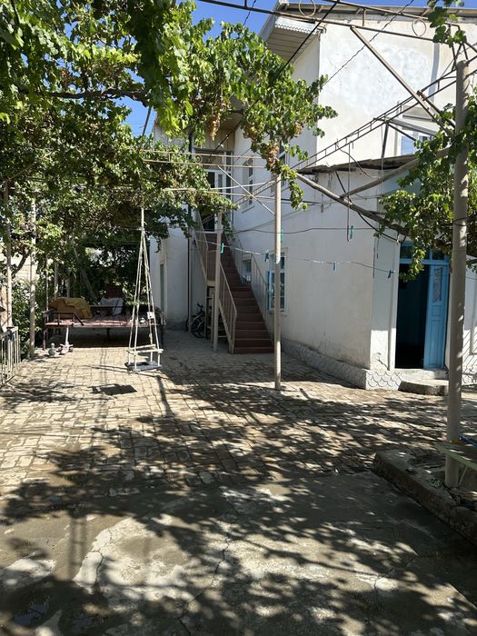 Hovli sotiladi. Karmana tumani