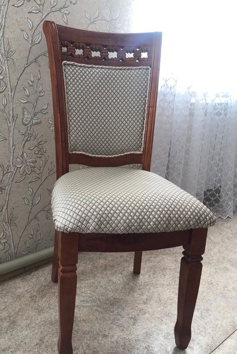 Продам стулья 6 штук