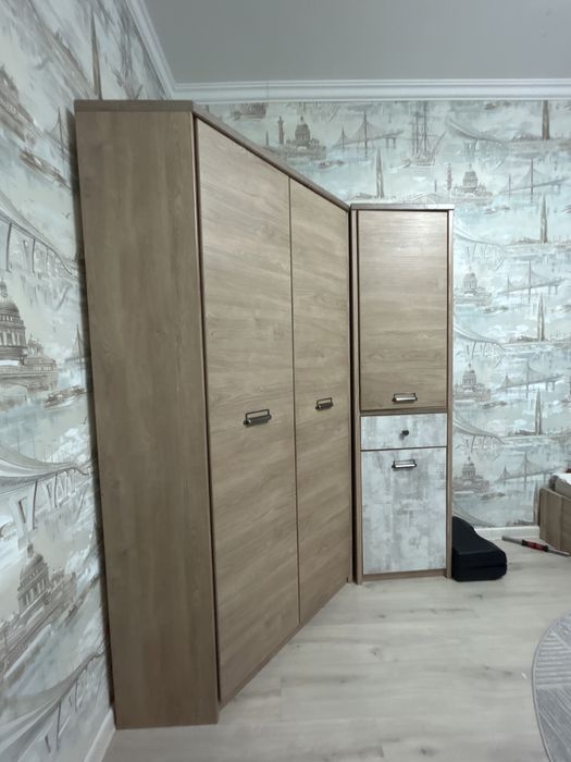 шкаф для одежды углавой