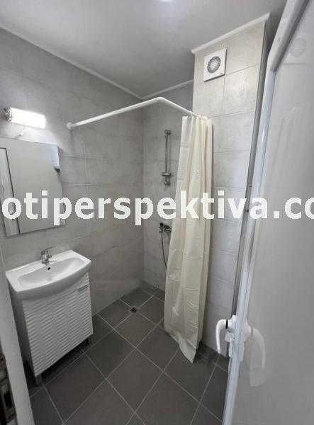 Продава се Двустаен апартамент в Пловдив, Център - 67 кв.м за 2056 €/кв.м - Снимка #8