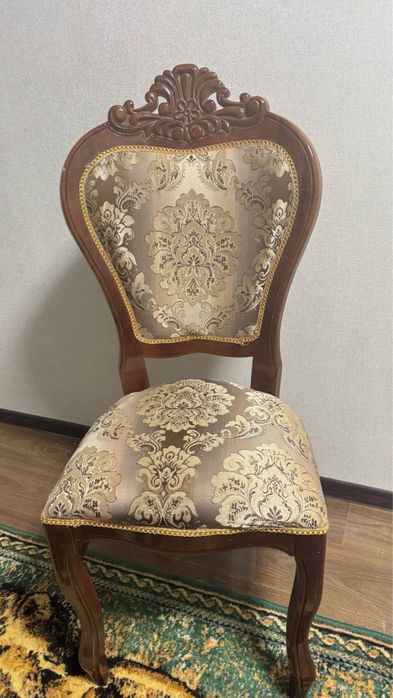 Srochna Stol stul sotiladi 12 talik