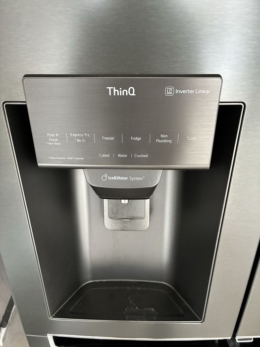 Frigider Lg side by side