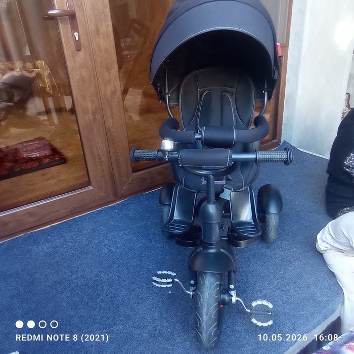 Velik yengi umuman ishlatilmagan qimmat brend