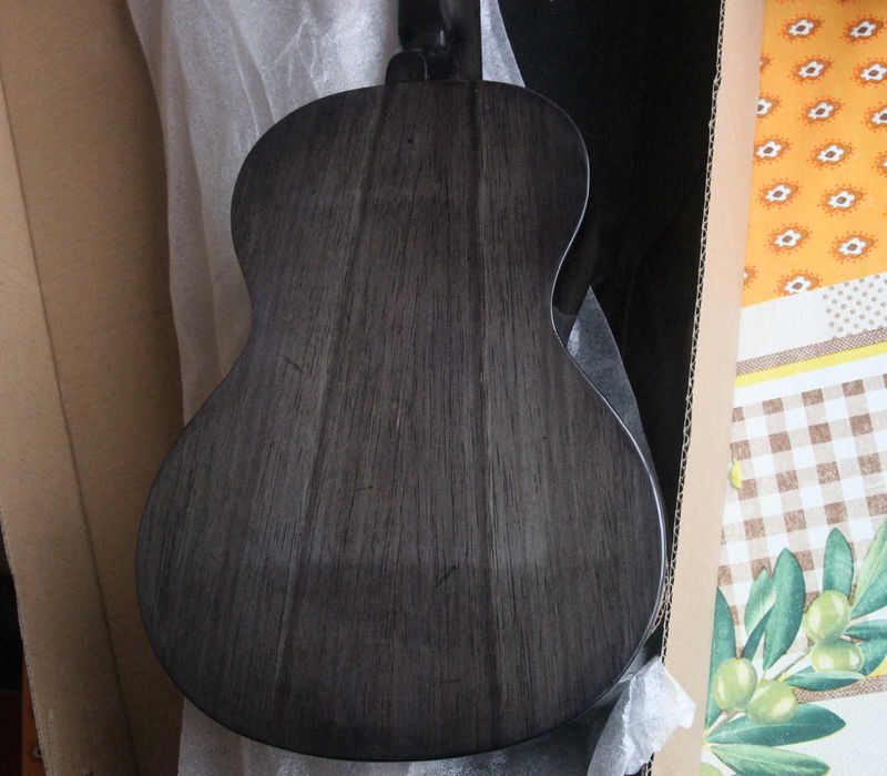 Mahalo  Concert Ukulele Hano