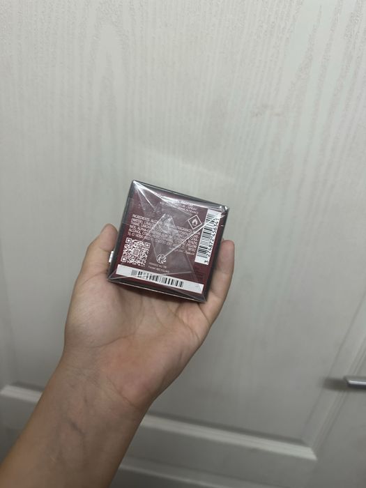 Givenchy eau de parfum rouge ultime