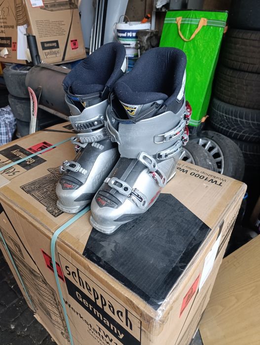 Комплект ски, обувки и щеки