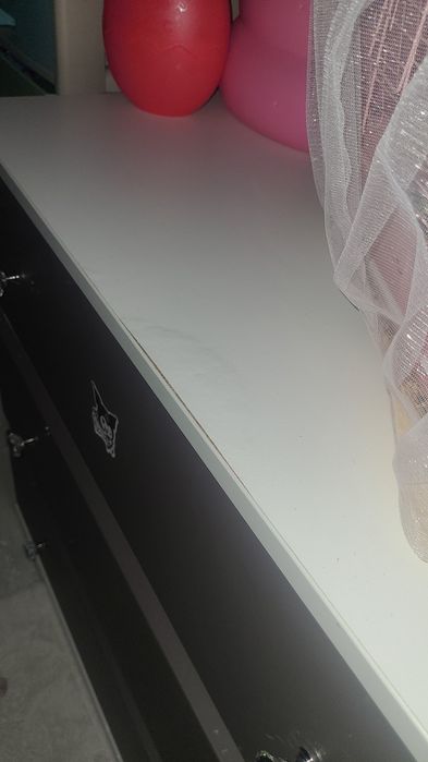 Продам Комод (к нему есть шкаф-купе)