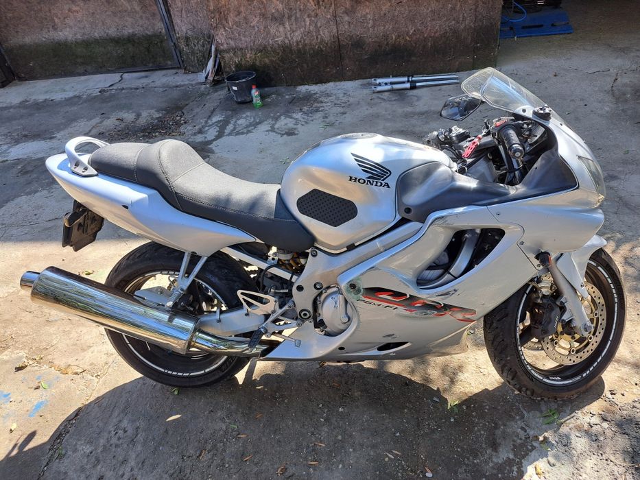 Piese honda cbr f4i