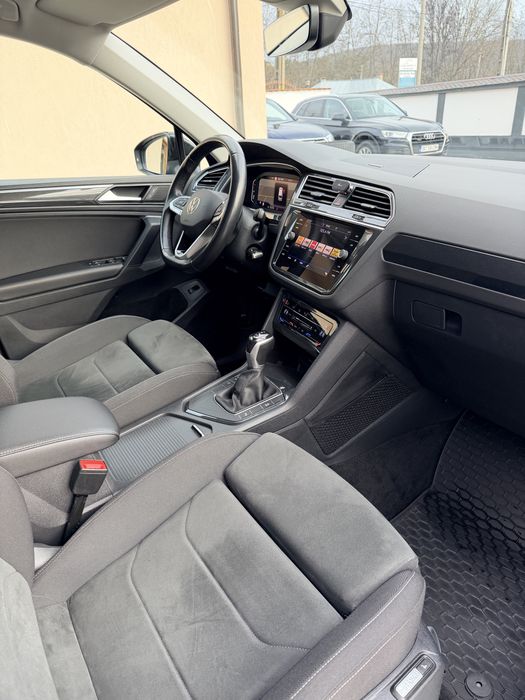 Volkswagen Tiguan 2.0D /  Style DSG / ACC / Euro 6 Lane assist LED