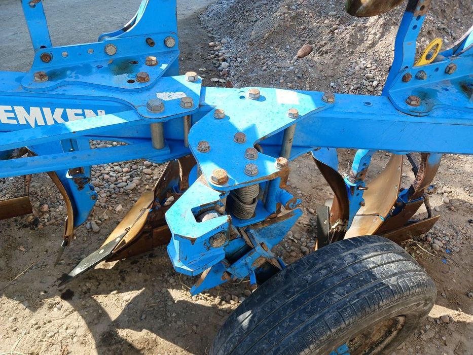 Pulg sotiladi. Holati zor