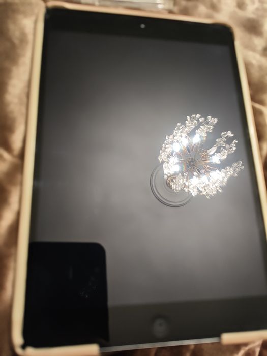 Ipad mini 5 в отличном состоянии.