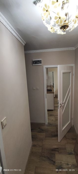 Дава се под наем Тристаен апартамент в Бургас, Меден рудник - зона Б - 69 кв.м за 458.49 € - Снимка #10