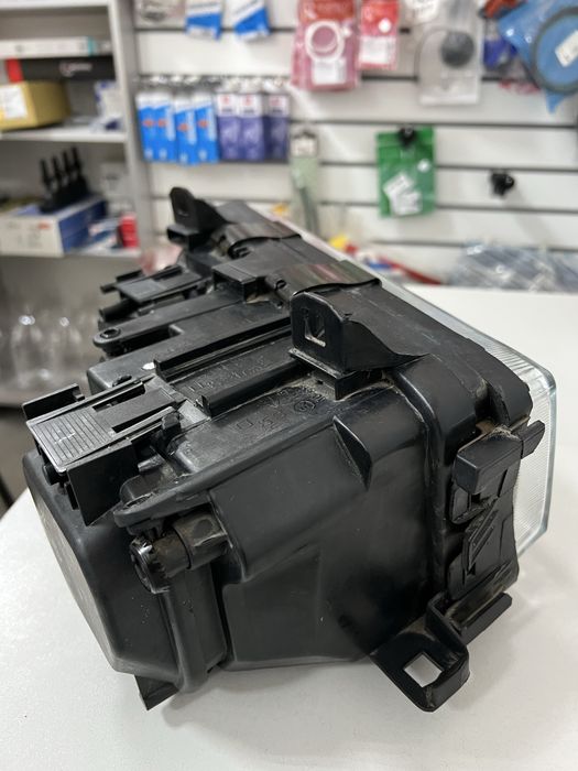 Фара БМВ Е36 новая