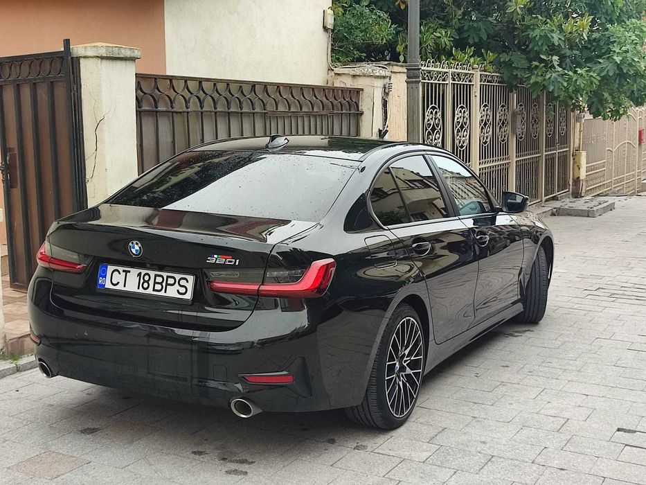 BMW Seria 3 2022 — imagine 2