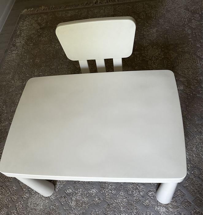 Стол и стул ИКЕА «Маммут»