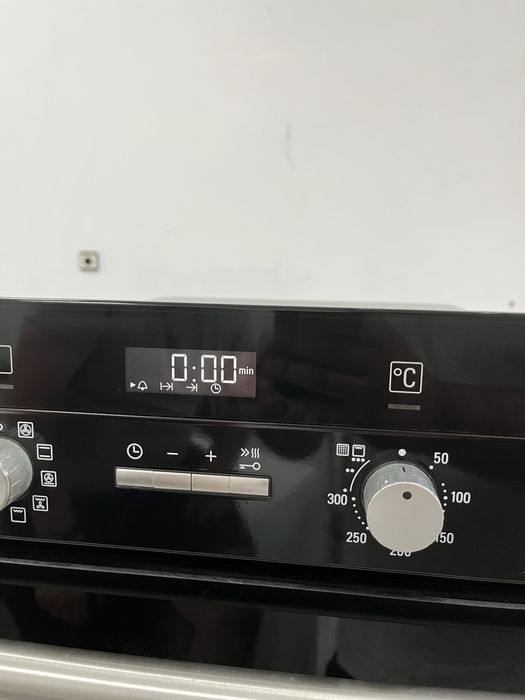 Фурна за вграждане siemens