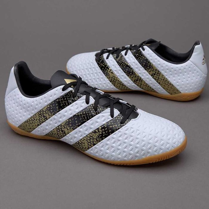 Мъжки ФУТБОЛНИ Маратонки Нови 39 номер ADIDАS ACE 16.4