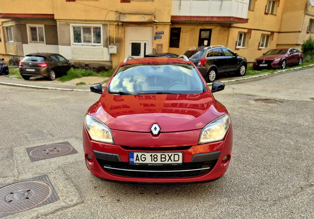 RENAULT Megane 2011 — imagine 2