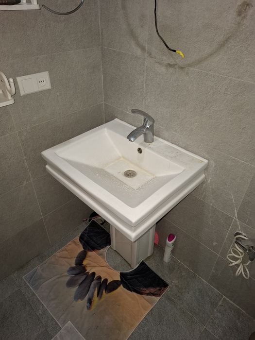 Продаётся раковина (умывальник)