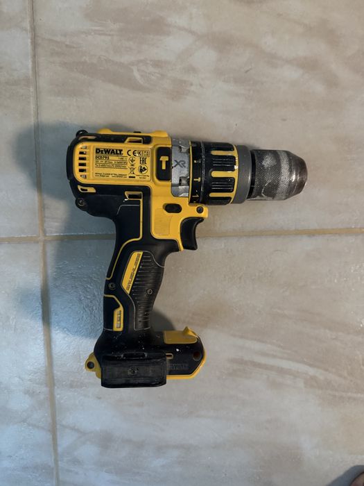 Vand dewalt dcd 795