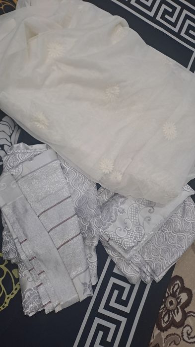 Продам тюль шторы срочно